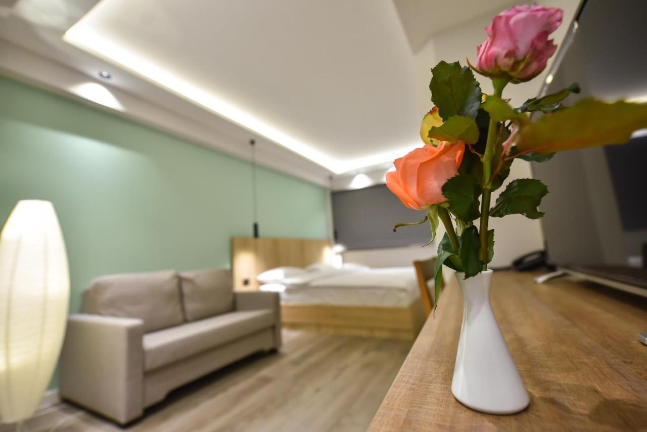 Baron Boutique Hotel Yerevan Ngoại thất bức ảnh